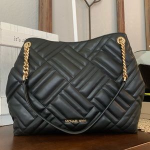 New 🖤 Mk large Payton shoulder chain bag